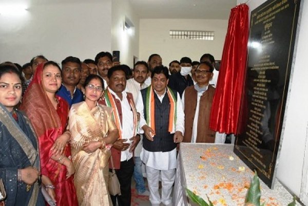 नगरीय प्रशासन मंत्री ने आरंग में 4.90 करोड़ से ज्यादा के विकास कार्यों की सौगात