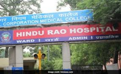 हिंदूराव अस्पताल के डॉक्टरों को 4 महीने से नहीं मिली सैलरी, बोले- 18 जून तक नहीं मिला वेतन तो काम बंद