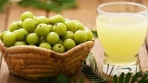क्या सर्दियों में आंवला का ज्&zwj;यादा सेवन भी हो सकता है नुकसानदेह? आइये जानते हैं
