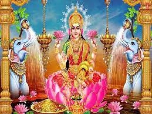 इस तरह का दान करने से घर में आती है खुशहाली, जीवन से कभी नही जाती धन-दौलत और बरकत