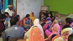 सांसद सरोज पाण्डेय ने किया दुर्ग के सब्जी व्यवसायियों से मुलाकात, मोदी सरकार की  योजना की जानकारी दी..