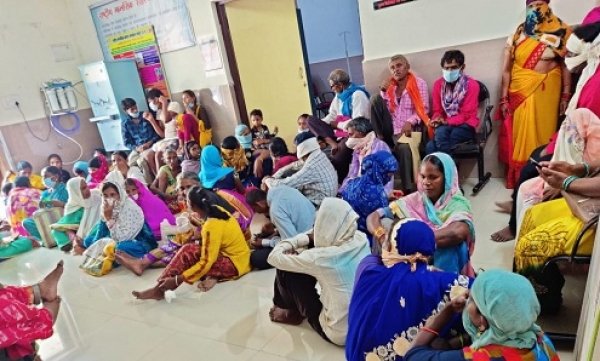 जिला चिकित्सालय पंडरी के स्पर्श क्लिनिक में लगा मानसिक स्वास्थ्य जांच शिविर