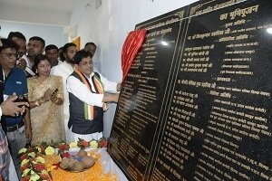 जनसुविधा के कार्याें के लिए राशि की कोई कमी नहीं : मंत्री डॉ. डहरिया ..