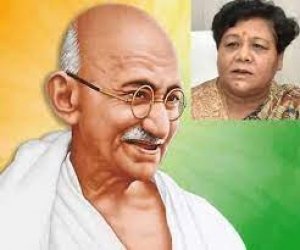 राज्यपाल ने राष्ट्रपिता महात्मा गांधी की पुण्यतिथि पर उन्हें नमन किया