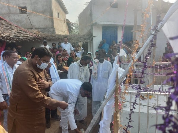 केशतरा व खम्हरिया में गुरू घासीदास जयंती में शामिल हुए संसदीय सचिव