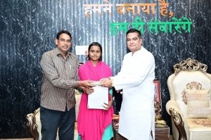विधायक रिकेश की मदद से भिलाई की बच्ची खुशबू की उड़ान को मिलेंगे पंख, यूएसए से आएगा लैंस