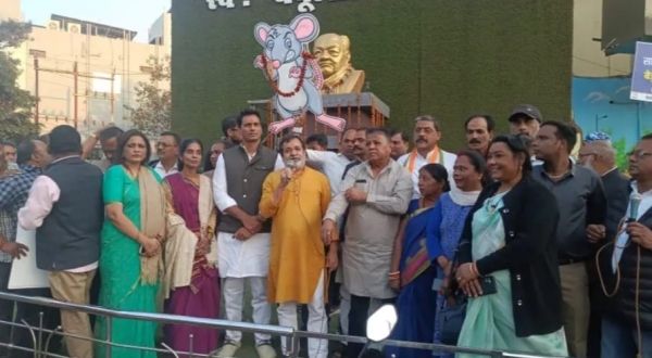 धान घोटाले पर कांग्रेस का तीखा और प्रतीकात्मक वार भिलाई में &lsquo;चूहा सम्मान रैली&rsquo;, सरकार पर करोड़ों के घोटाले का आरोप, निष्पक्ष जांच की मांग