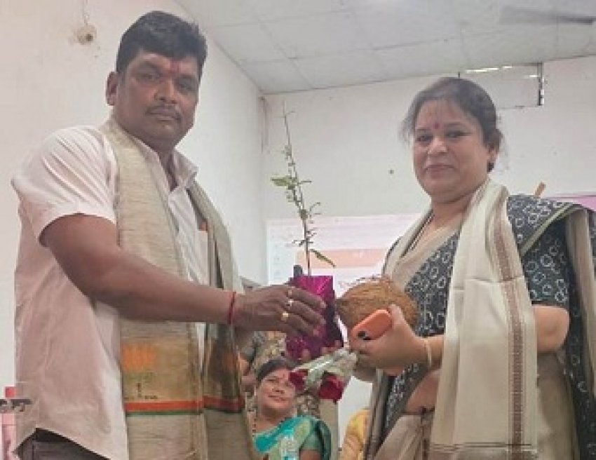 अंतर्राष्ट्रीय महिला दिवस के अवसर पर बागबाहरा टाउन हॉल में पहुंचे भीकम सिंह ठाकुर