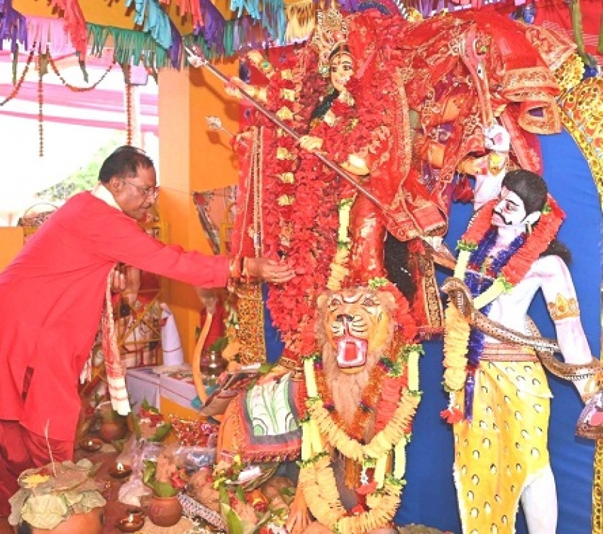 मुख्यमंत्री साय ने की मां दुर्गा की पूजा अर्चना