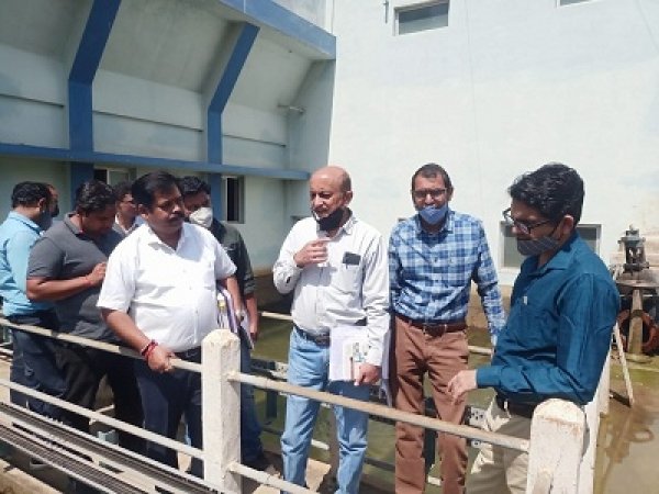 साप्ताहिक प्लान कर अमृत मिशन के कार्य को पूर्ण करें-आयुक्त