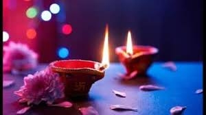 दिवाली पर क्यों की जाती है लक्ष्मी जी की पूजा? एक साहूकार की बेटी से जुड़ी है पौराणिक कथा, पढ़ें यहां