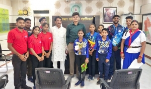 कलेक्टर ने 10वीं राष्ट्रीय चैसबॉक्सिंग एवं 20वीं डार्ट्स चैम्पियनशिप में पदक हासिल करने वाले जिले के खिलाड़ियों को दी बधाई एवं शुभकामनाएं