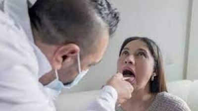 ये 5 लक्षण मुंह पर दिखें तो तुरंत करवा लें जांच, हो सकता है कोरोना