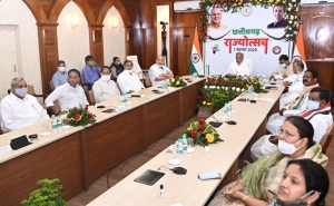 मुख्यमंत्री ने छत्तीसगढ़ राज्य स्थापना दिवस के अवसर पर वीडियो कॉन्फ्रेंसिंग के माध्यम से किया योजनाओं का शुभारम्भ , राजीव गांधी किसान न्याय योजना के तीसरे किस्त का अंतरण