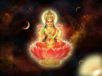 महालक्ष्मी व्रत में पूजा के दौरान इन बातों का रखें ध्यान, कभी नहीं होगी पैसों की किल्लत