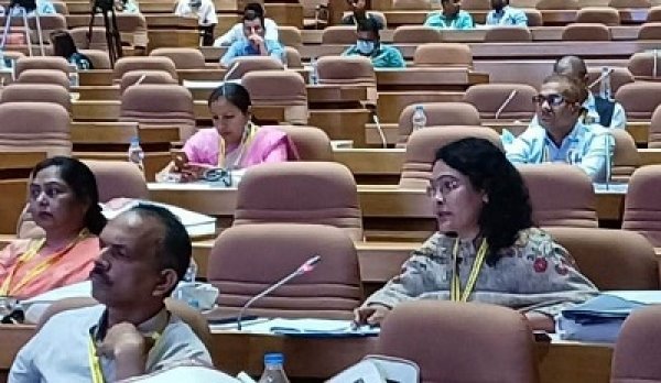 केंद्र सरकार से फुलवारी क्रेश केंद्रों के पुनः संचालन की मांग