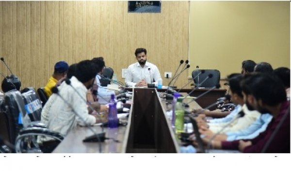 क्रियान्वयन में विलम्ब, ठेकेदारों का कटेगा भुगतान नोटिस के बाद भी लेट लतीफी करने वाले ठेकेदार होगें ब्लैक लिस्ट