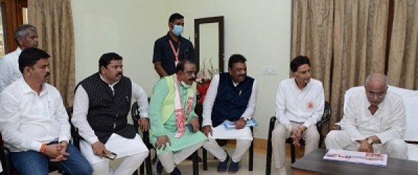 मुख्यमंत्री से  सत्यसाई संजीवनी हॉस्पिटल के चेयरमेन ने की सौजन्य मुलाकात