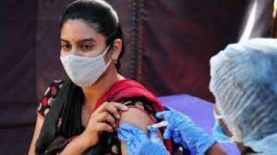 क्या कोरोना वैक्सीन महिलाओं के मासिक धर्म को भी कर रही है प्रभावित, जानें क्या है हकीकत