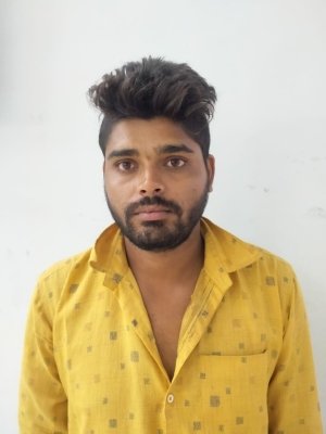 बेटे ने बाप कि हत्या कर दफनाया खेत में ....