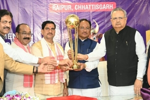 मुख्यमंत्री और विधानसभा अध्यक्ष ने हॉकी मेन्स जूनियर वर्ल्ड कप ट्रॉफी 2025 का किया भव्य अनावरण