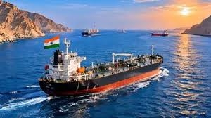 होर्मुज तनाव के बीच भारत की सतर्कता: 10 जहाज सुरक्षित पार, 14 अब भी फंसे; फायरिंग पर कड़ा रुख