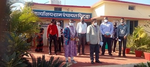 ग्रामीण विकास की गतिविधियों का निरीक्षण किया संभागायुक्त ने
