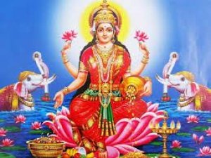 मां लक्ष्मी को करना चाहते हैं प्रसन्न, तो इस खास विधि से करें उनकी पूजा