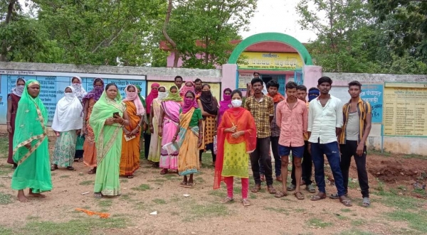 कोरोना टीकाकरण में युवाओं को बुजुर्गों ने पछाड़ा, टीकाकरण को लेकर ग्रामीणों में जबर्दस्त उत्साह