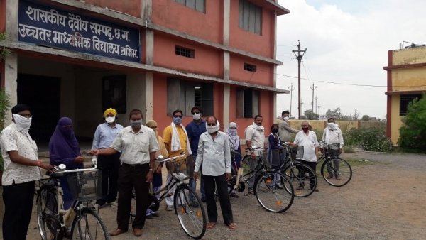 शासकीय उच्चतर माध्यमिक देवी संपदा स्कूल में छत्तीसगढ़ सरकार के महती योजना सरस्वती साइकल वितरण का कार्यक्रम का शुभारंभ हुआ