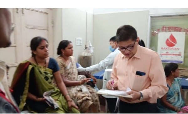 महिला एवं बाल विकास विभाग छत्तीसगढ़ के द्वारा आयोजित कार्यक्रम से लौट रही महिलाओं से भरी बस दुर्ग बायपास रोड में हुई दुर्घटनाग्रस्त