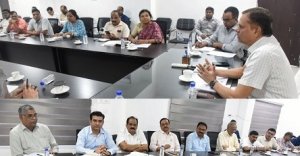 ड्राई नलकूप में वॉटर लेवल बढ़ाने हेतु बनायें रिचार्ज सोकपीट - श्री राठौर