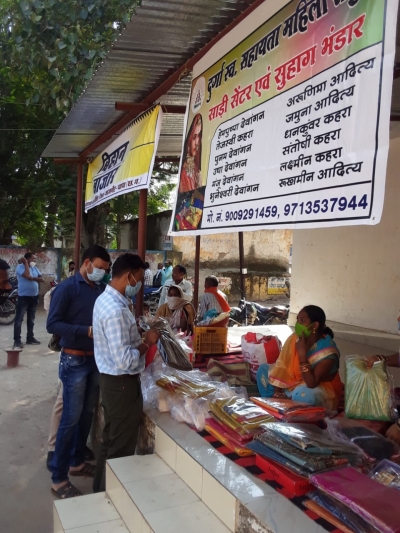 दीपावली पर्व में समूह की महिलाएं आज से हस्त निर्मित उत्पादों का कचहरी चौक पर करेंगी विक्रय