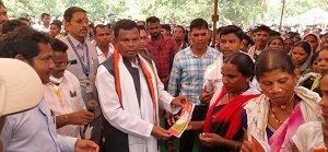 ​​​​​​​दूरस्थ क्षेत्र के ग्रामीणों को मूलभूत सुविधा और शासकीय योजनाओं का लाभ दिलाना शासन की सर्वोच्च प्राथमिकता :
