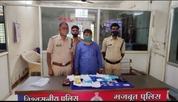 21 लाख रूपये का बहुमूल्य रत्न हीरा तस्करी करते पाये जाने पर कोतवाली पुलिस को दुसरी बार मिली सफलता