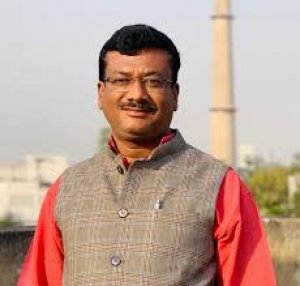सफाई कर्मियों को वेतन नहीं, महापौर जापान घूम रही-कांग्रेस