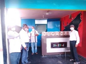 निर्धारित समय को छोड़कर दिन में कर रहा था प्याज और पत्तागोभी की अनलोडिंग, 10 हजार लगा जुर्माना