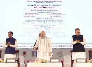 केन्द्रीय गृह एवं सहकारिता मंत्री श्री अमित शाह ने आज छत्तीसगढ़ के नवा रायपुर में एनएफएसयू और सीएफएसएल के रायपुर परिसर का शिलान्यास एवं एनएफएसयू रायपुर के अस्थाई परिसर का ई-उद्घाटन किया