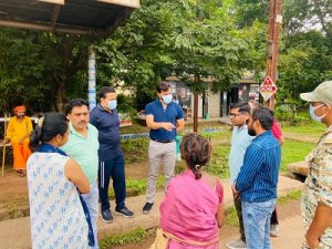 शहर की सुंदरता पर दाग लगाने वालों पर लगेगा जुर्माना, कलेक्टर पुष्पेंद्र मीणा ने भिलाई निगम क्षेत्र के विभिन्न स्थानों का निरीक्षण कर सफाई व्यवस्था का लिया जायजा