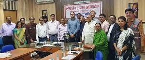 कलेक्टर की अध्यक्षता में भारतीय रेडक्रास सोसायटी शाखा राजनांदगांव की प्रबंध कार्यकारिणी समिति की बैठक संपन्न