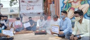 कांग्रेस सरकार द्वारा किए जा रहे वादा खिलाफी के विरोध में मोदी आर्मी ने कराया सद्बुद्धि यज्ञ!