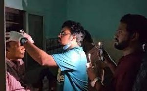 ट्रक-बस की टक्कर में दो की मौत, डॉक्टरों ने फोन की फ्लैशलाइट जलाकर किया घायलों का इलाज