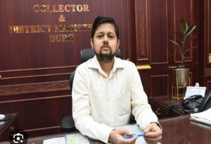 कलेक्टर की सख्ती: लंबित राजस्व प्रकरणों पर नाराजगी, कोटवारी भूमि बिक्री पर लगेगा पूर्ण प्रतिबंध