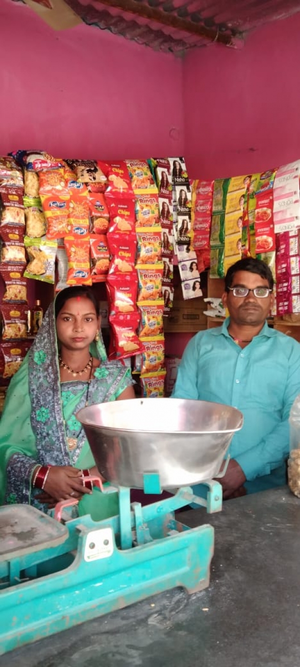 निःशक्तजन विवाह प्रोत्साहन योजना से जन्म से दृष्टिबाधित  देवकुमार बने आत्मनिर्भर, सफलता पूर्वक संभाल रहे हैं गृहस्थ की जिम्मेदारी