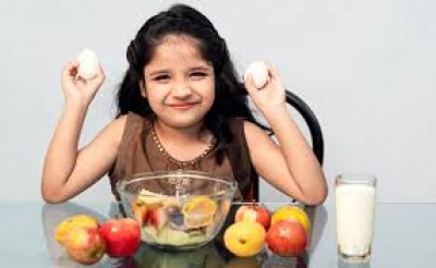 मां रोज रात को दूध या पानी में भिगोएं ये 2 चीजें, बच्चे को सुबह खाली पेट खिलाएं, हमेशा रहेगा तंदरुस्त, दिमाग तेज करने में भी मददगार