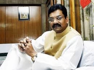 कोविड से जंग के लिए विधानसभा अध्यक्ष ,सांसद व् विधायको ने की 95.5 लाख की अनुशंषा