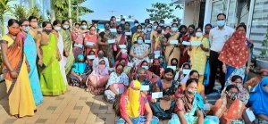 ​​​​​​​मंत्री  भेंडिया ने महिलाओं को आत्मनिर्भर बनाने प्रदान किए 23.70 लाख रूपए के चेक