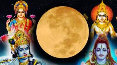 चंद्रदेव कौन हैं? कैसे हुआ उनका जन्म, एक परिचय चमकते चंद्रमा का