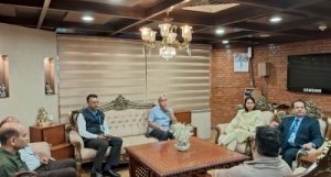 नेपाल में हुई सड़क दुर्घटना के बाद केंद्रीय राज्‍य मंत्री रक्षा खडसे काठमांडू पहुंचीं