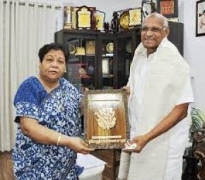 राज्यपाल सुश्री उइके से झारखंड के राज्यपाल श्री बैस ने भेंट की